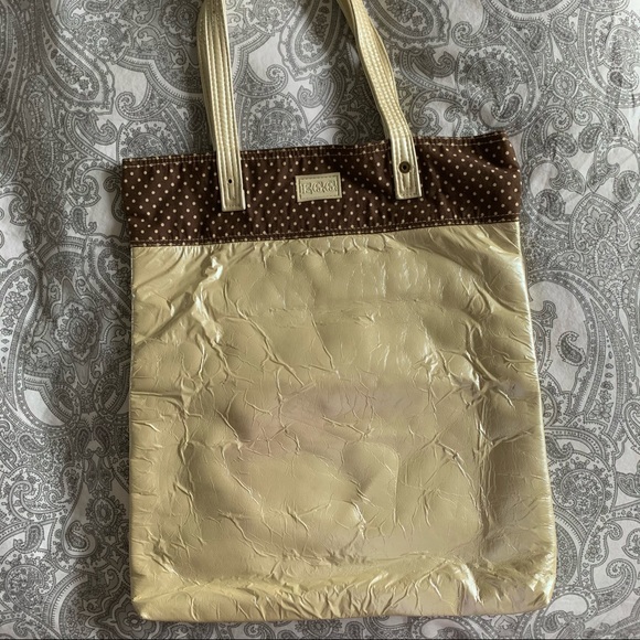 3 for $15 E.G.G. Cream Tote - Picture 4 of 7